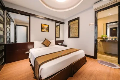 Superior Queen Room — Bay Luxury Hanoi Boutique Hotel - No 9 Nguyen Truong To